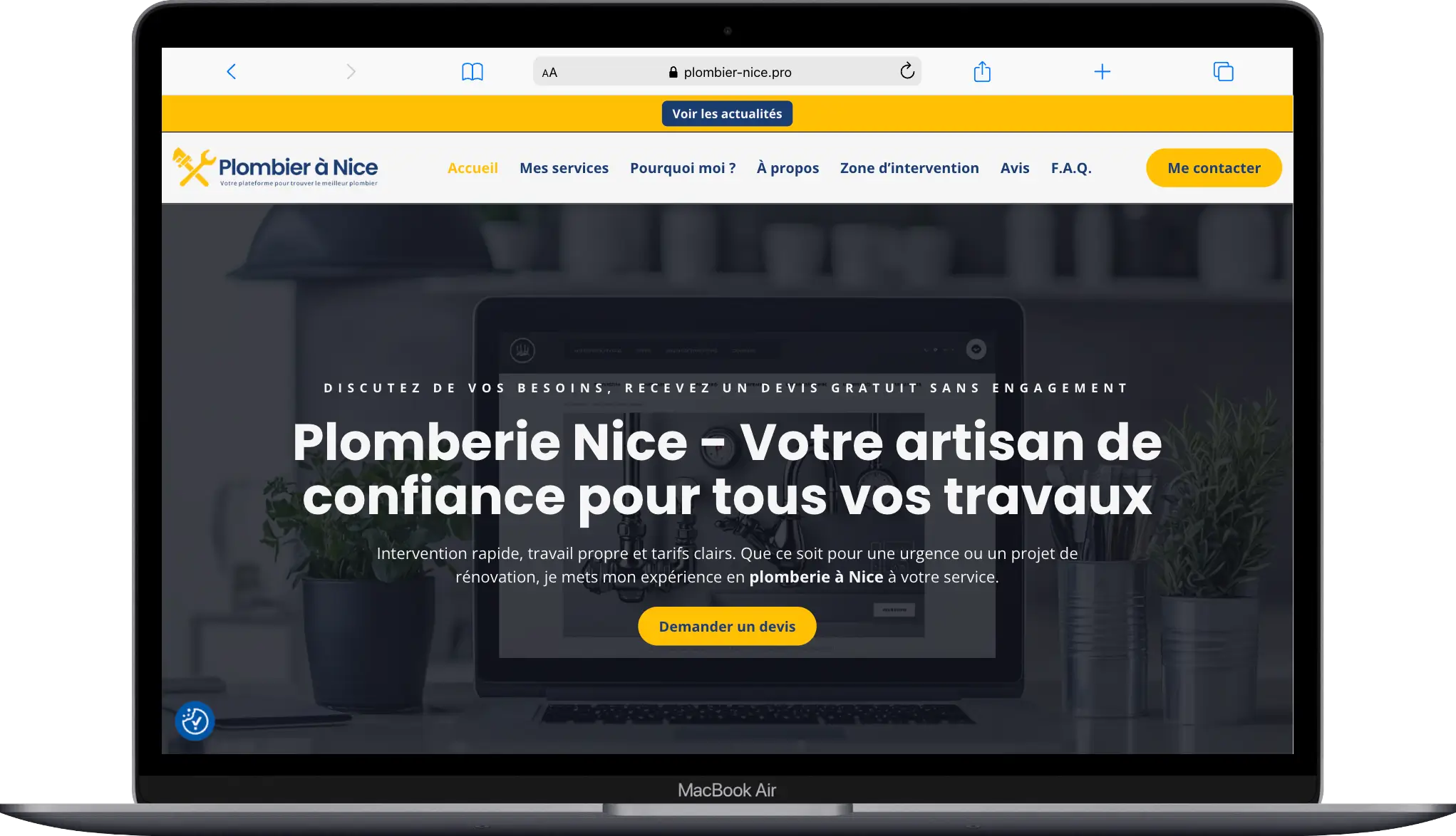 Capture d'écran d'un site web moderne présentant un service de location de site internet pour professionnels, avec un design optimisé et des appels à l'action clairs.